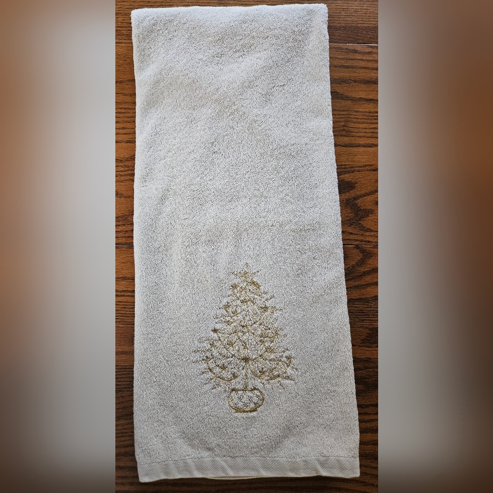 Christmas Tree Ivory Gold Bath Towel 100% Cotton